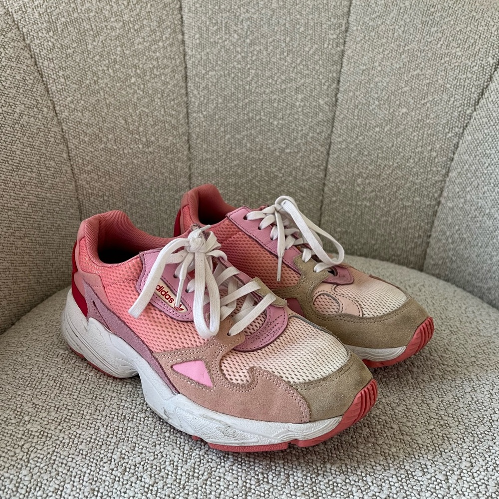 Adidas Sneakers